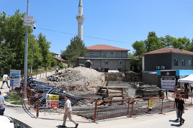 esentepe-cami-onu-meydan-projesi-cankiri-12-haziran-resim-02.jpg