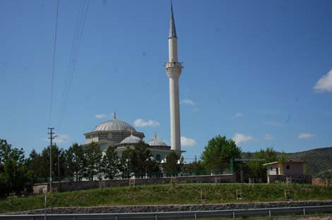 akcavakif-cami-kervan-resim-06.jpg