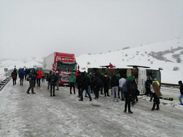 bursaspor-erzurum-taraftar-kaza-2-yarali-resim-012.jpg