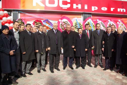 koc-gida-market-acilis-vali-salim-sozcu-resim-04.jpg