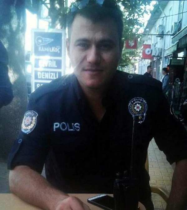 usak-sehit-polis-mehmet-aksoy-resim-02.jpg